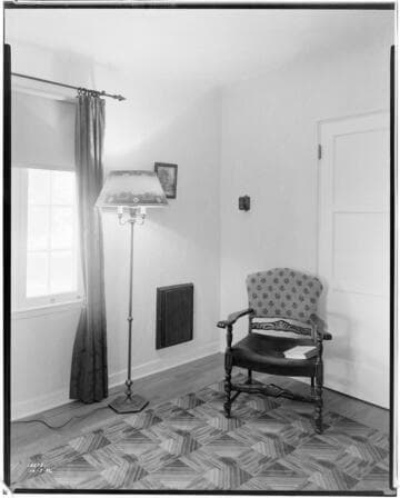 H2.7 - Home Living Room - All Electric Home