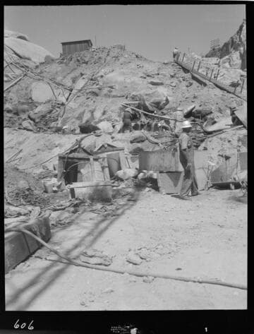 Big Creek - Mammoth Pool - De-watering upstream slope of cutoff trench