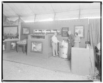 D2.4 - Displays, Fairs