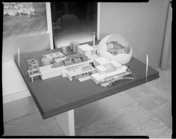 3D cut-away models and promotional exhibits showing the processes SCE uses to provide electricity