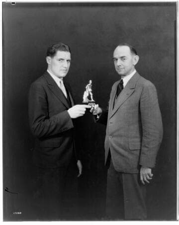 P1.1 - Group Portraits - Basketball Trophy