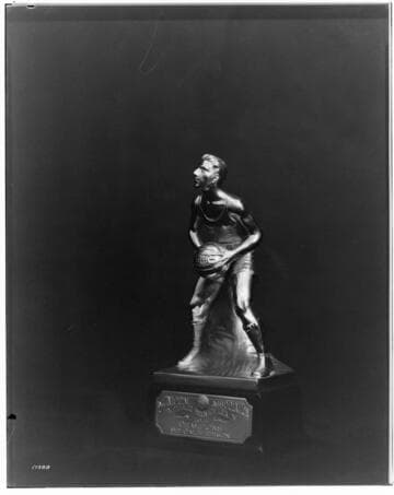 D2.2 - Displays, Trophies