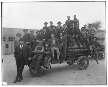 P1.1 - Group Portraits