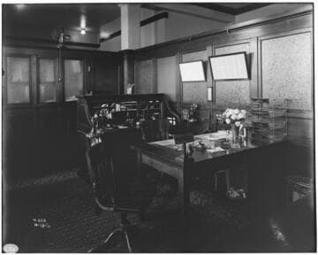 Agent's private office inside the Long Beach Local Office Building