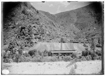 Kern River No. 3 - Dump & incline, warehouse