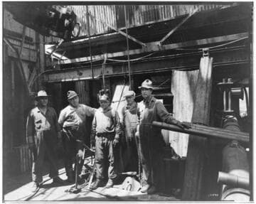 O1 - Oil Wells & Equipment - Deepest Oil Well and oil workers