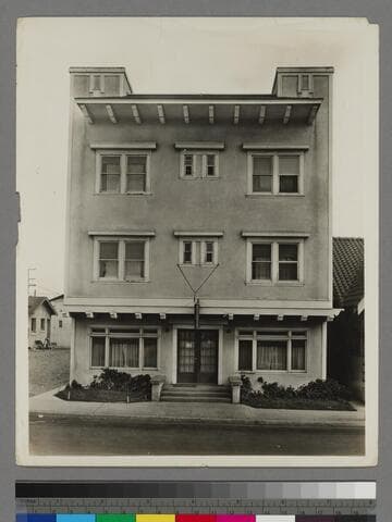 Rohampton [Roehampton?] apartment building, Westminster Avenue, Venice, California