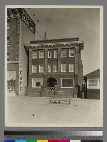 Montezuma Apartments, 401 Ocean Front Walk, Venice, California