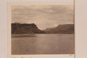 Down river from Lees Ferry. Dugay at left bank