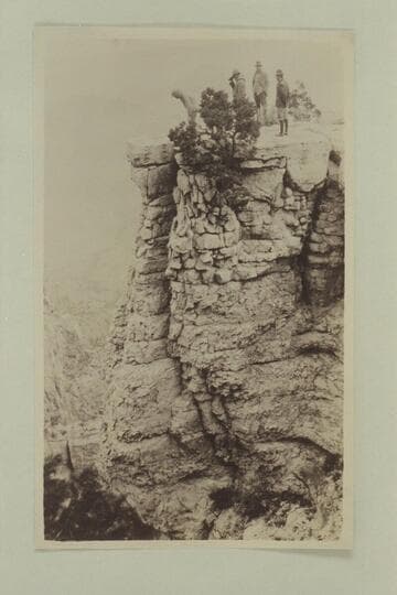 The Zahn party at Grand View.  En route from Los Angeles to San Juan River in a Franklin car