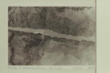 North to Hermit Rapid.  Approximate gauge:  8,600 cfs