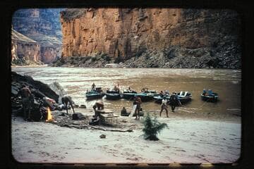 Camp and mooring; National Canyon