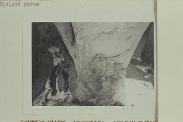Down from the saddle in Jacob Hamblin Arch toward the meander