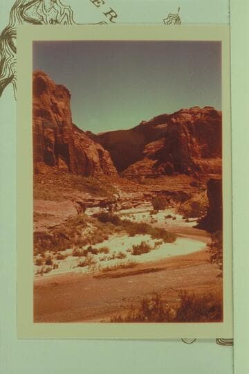 Down into the canyon of the Escalante River from Blacks Trail