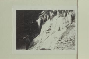 Ice seeps in Coyote Canyon