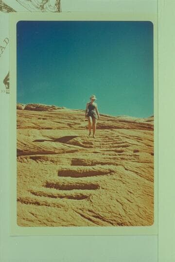 Lucy Arnold on Schock steps