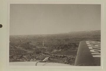 Across Cyclone Canyon to Red Lake Canyon and Cataract Canyon. The Henry Mountains are on the skyline