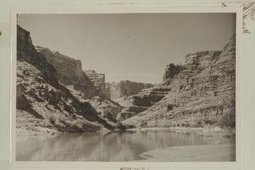 From Mile 184.2. Upstream from side canyon at Mile 184.1