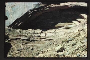 Cave in Horsethief Canyon