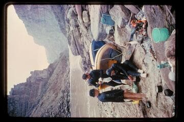 Dish bathing, Waterhole Canyon