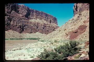 Left bank of Badger Rapid, prel. 5850 cfs