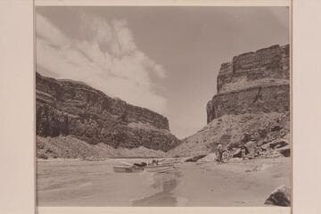 Stop for lunch below Badger Creek Rapid