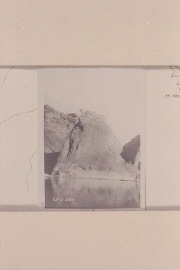 Sentinel Rock at mouth of Wahweap Creek taken from left bank