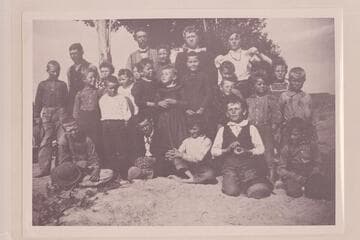 Class at Hanksville School.  Dave Rust is the teacher