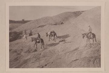 Travel over the bald heads near Nasja Creek. The party organized by Raymond Armsby to set the plaque at Rainbow Bridge