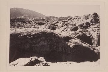 Navajo Mountain.  Butte 6069 at center.  At right is the line of buttes between Nasja Creek and Anasazi Creek.  From the trail out to the mesa west of Nasja Creek
