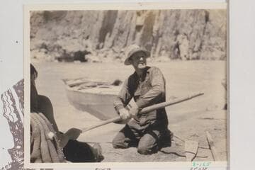 Bus Hatch at noon stop below Monument Creek Rapid. Bright Angel gauge: 2,070 cfs