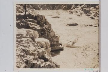 The Dusty Dozen lining Horn Creek Rapid. Bright Angel gauge: 2070 cfs