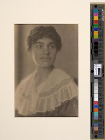 Proof of Eulalia Richardson similar to Proof of Eulalia Richardson in dress with lace collar & cameo (89.27.3)