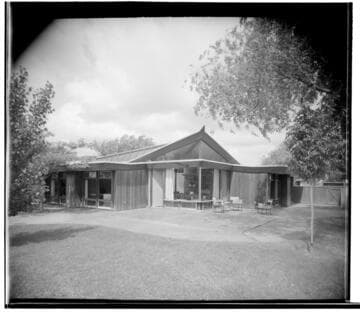Neely, Mr. and Mrs. Ralph, residence