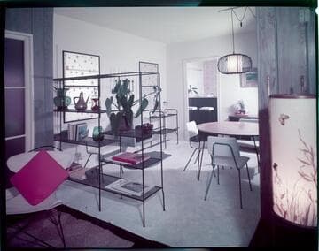 La Croix, Joan, residence