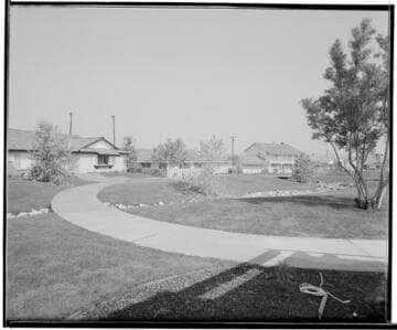 Conejo Hills [model houses]