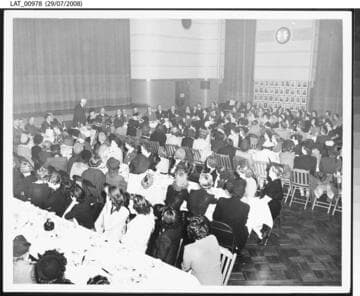 Harry Chandler with bosses and secretaries at boss-secretary breakfast