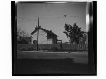 John Moran home. 9th St. near Maple Ave., Los Angeles