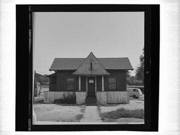 House at 1437 Fifth Street, Santa Monica