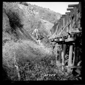 Kaweah #2 - Staking out Flume 12 (Sep