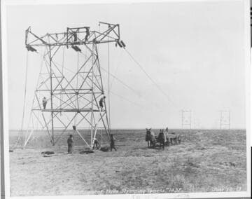 Stringing wires on the 243-mile long Big Creek to Los Angeles 150 kV transmission line, 1913