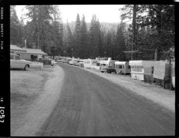 Big Creek - Mammoth Pool - Trailer court