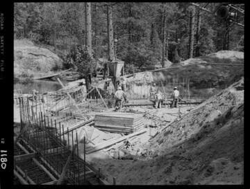 Big Creek - Mammoth Pool - Placing concrete Chiquito Creek west abutment