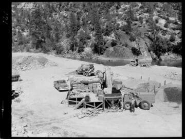 Big Creek - Mammoth Pool - Batcher concrete mixer plant