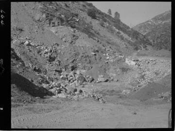 Big Creek - Mammoth Pool - Unit bay area excavation at powerhouse site