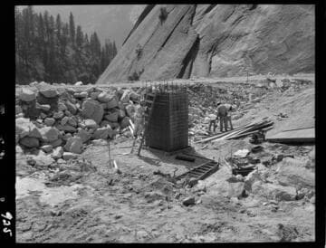 Big Creek - Mammoth Pool - Forming for piezometer house