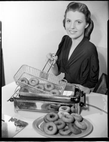 Marion Deep Fat Fryer and La Nelle Smith