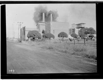 Mount Whitney Power Company's Visalia Steam Plant as it looked in 1913