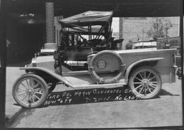 PL&P Ford delivery wagon