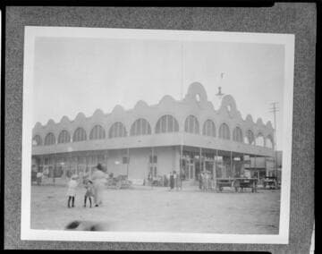 Imperial Valley #40 The hotel building in Holtville